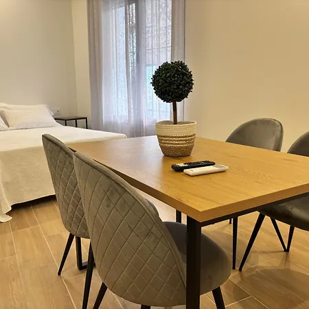 Boutique Apartment *